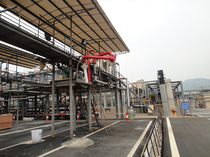 1561519986382469.jpg 1412襯四氟現(xiàn)場(chǎng)裝車.jpg